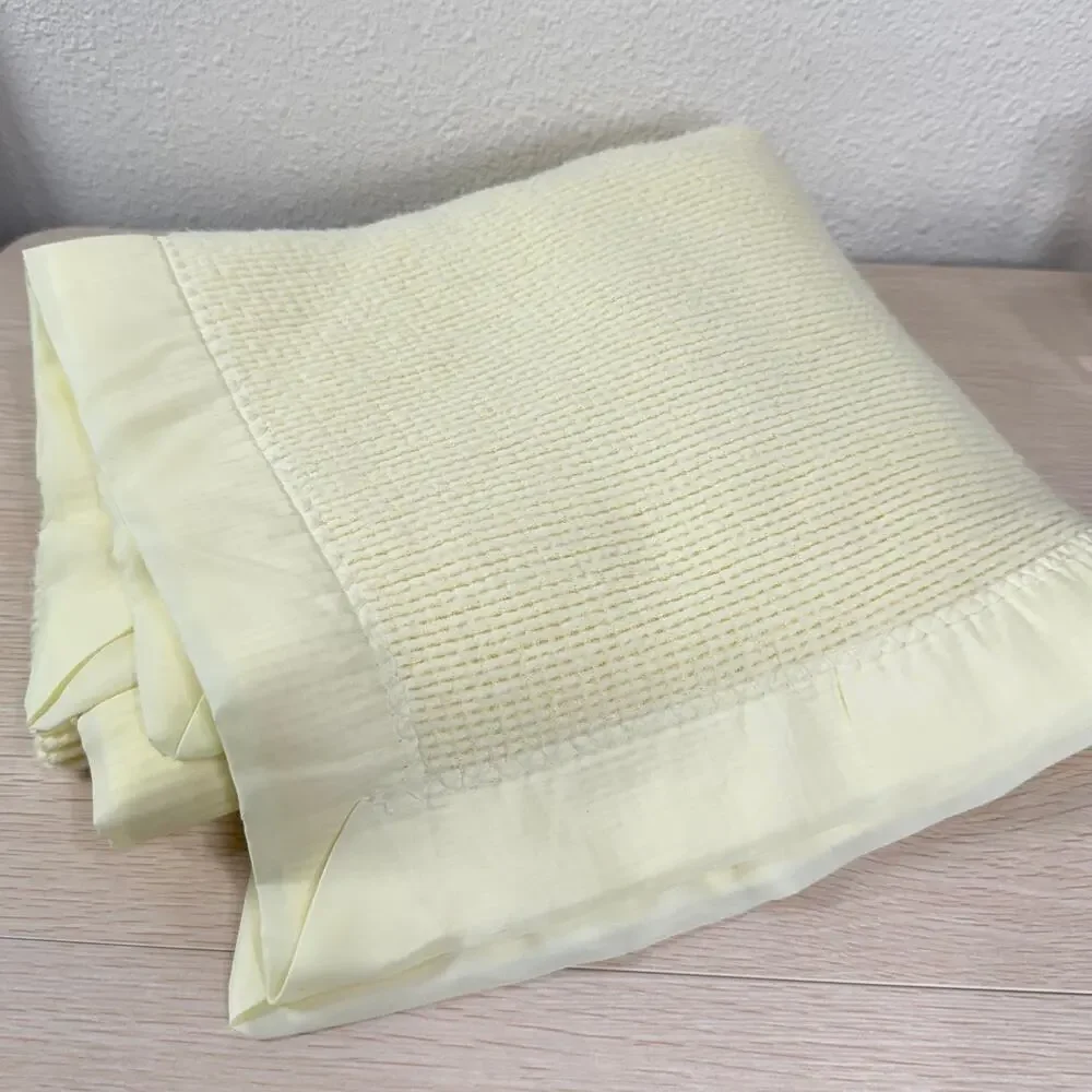 Vintage Pastel Yellow Baby Blanket Waffle Knit Thermal Satin Silky Trim 47 x 36